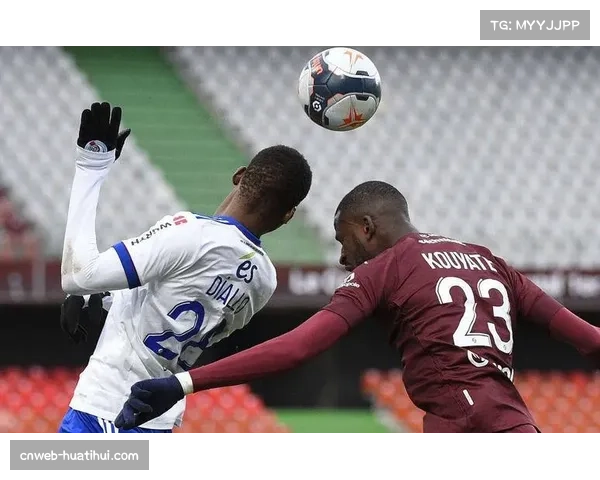 斯特拉斯堡年轻阵容主场迎战,洛里昂保级之路充满挑战。 斯特拉斯堡年轻阵容主场迎战,洛里昂保级之路充满挑战。