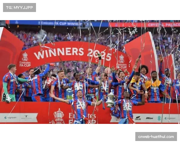 曼城冬窗签下格伊和塞门约，阵容深度提升